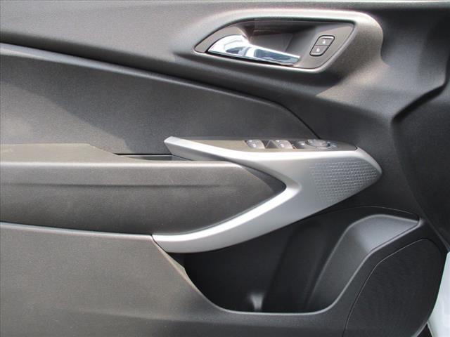 new 2025 Chevrolet Trax car, priced at $22,890