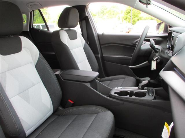 new 2025 Chevrolet Trax car, priced at $22,890