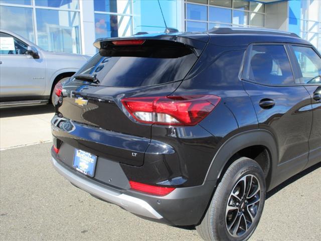 new 2025 Chevrolet TrailBlazer car, priced at $28,685