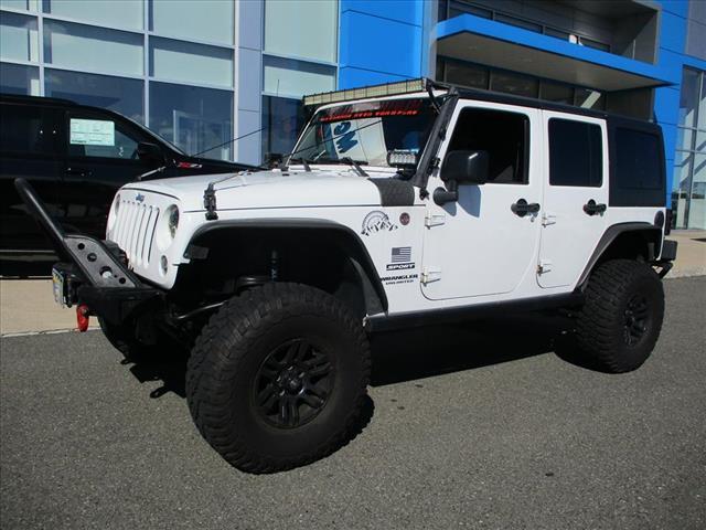used 2015 Jeep Wrangler Unlimited car, priced at $11,875