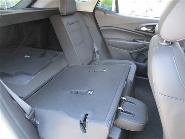 new 2025 Chevrolet Trax car, priced at $25,385