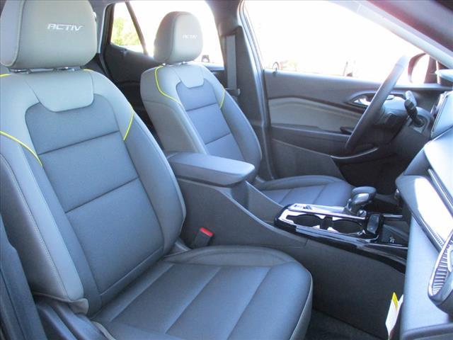 new 2025 Chevrolet Trax car, priced at $27,735