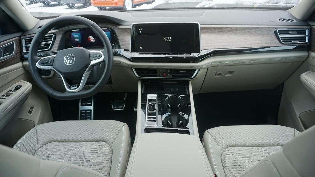 new 2026 Volkswagen Atlas car, priced at $58,349
