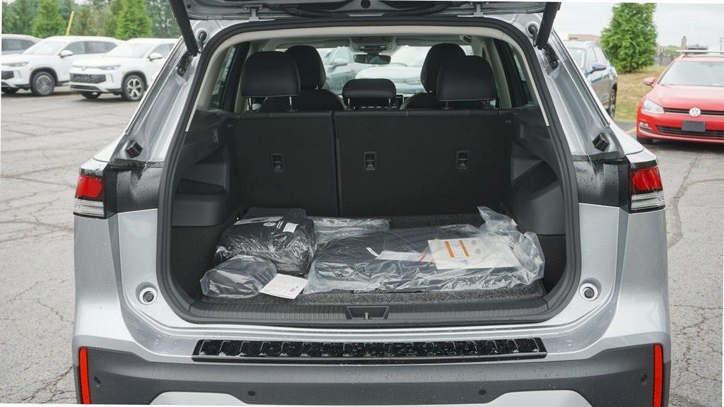 new 2025 Volkswagen Tiguan car, priced at $35,623