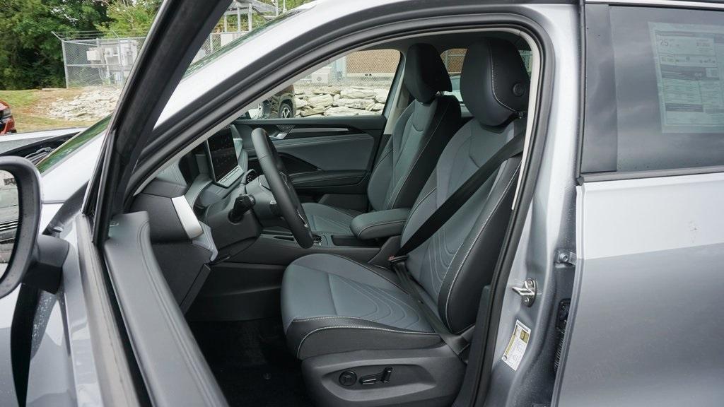 new 2025 Volkswagen Tiguan car, priced at $35,623