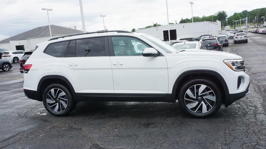 new 2024 Volkswagen Atlas car, priced at $44,640