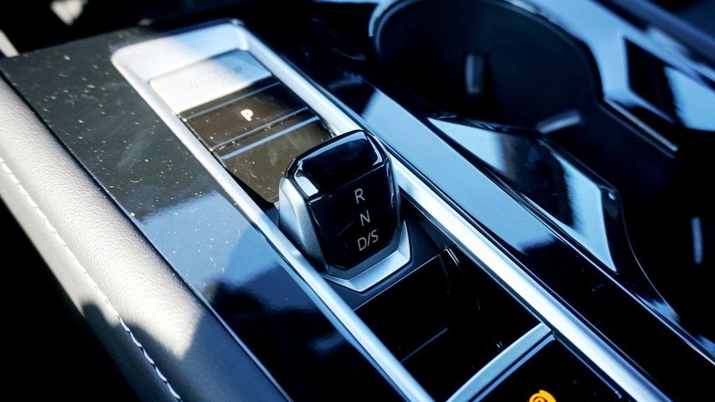 new 2026 Volkswagen Atlas Cross Sport car, priced at $47,578