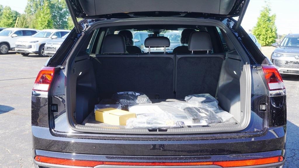 new 2026 Volkswagen Atlas Cross Sport car, priced at $47,578