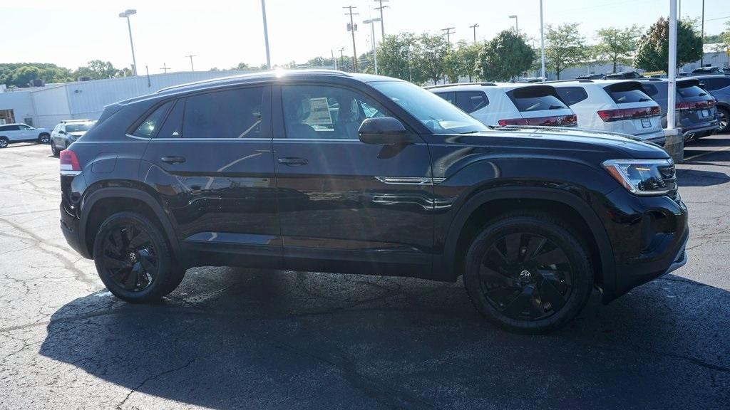 new 2026 Volkswagen Atlas Cross Sport car, priced at $47,578