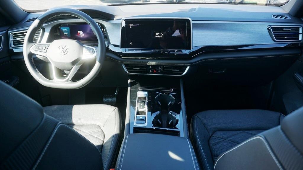 new 2026 Volkswagen Atlas Cross Sport car, priced at $47,578