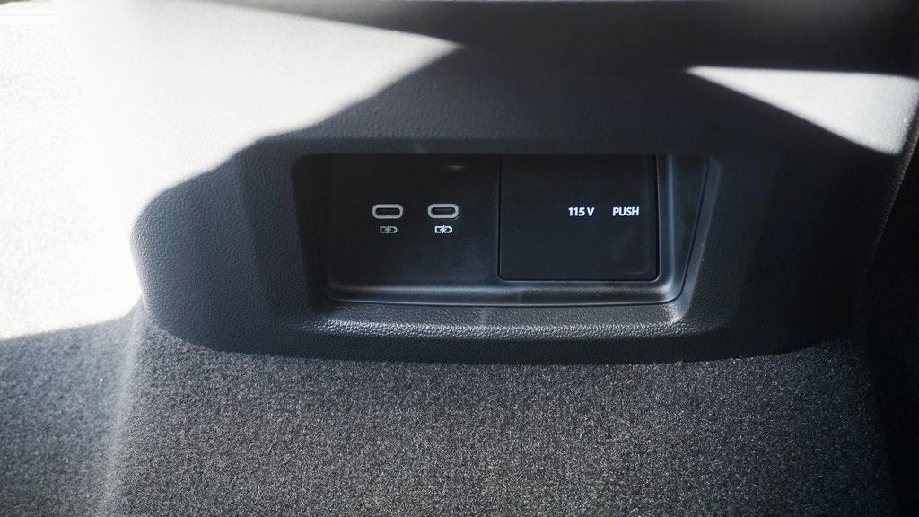 new 2026 Volkswagen Atlas Cross Sport car, priced at $47,578