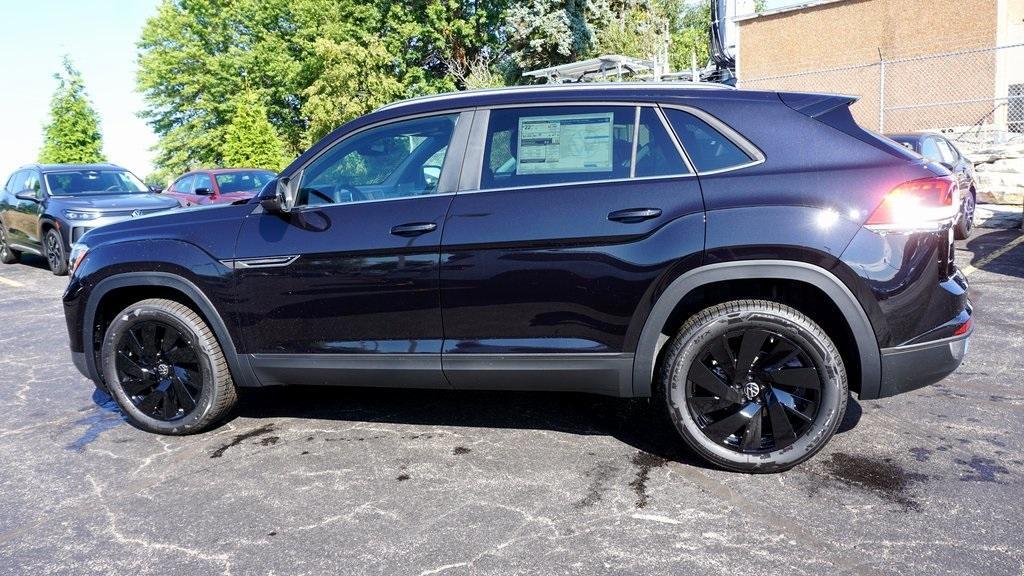 new 2026 Volkswagen Atlas Cross Sport car, priced at $47,578