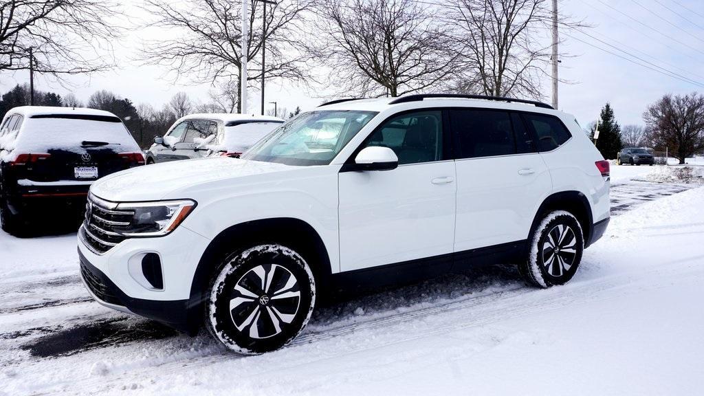 new 2025 Volkswagen Atlas car, priced at $41,038