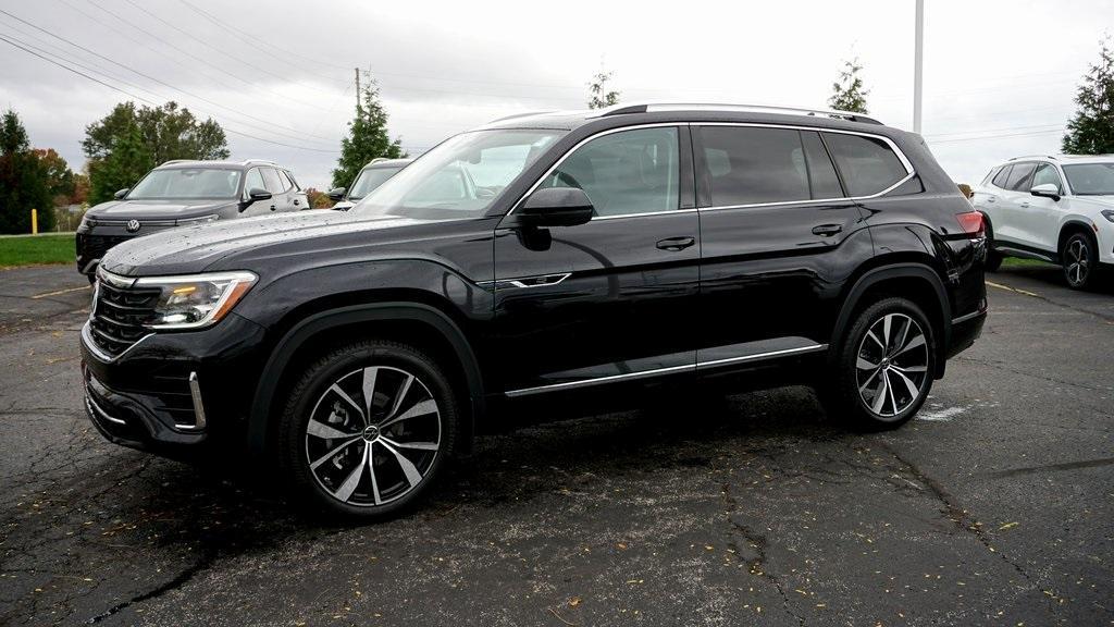 new 2026 Volkswagen Atlas car, priced at $58,746