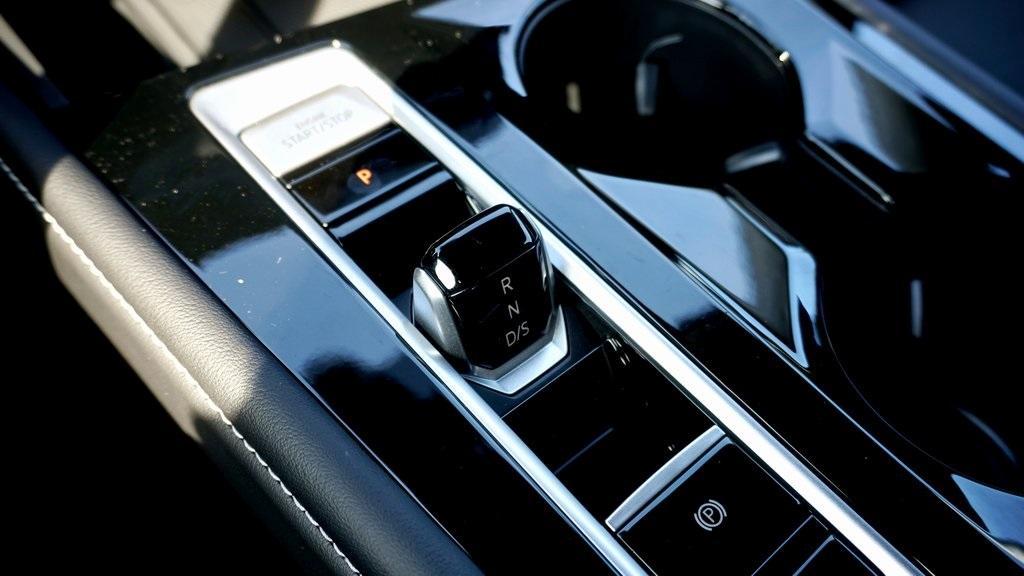 new 2026 Volkswagen Atlas car, priced at $49,050