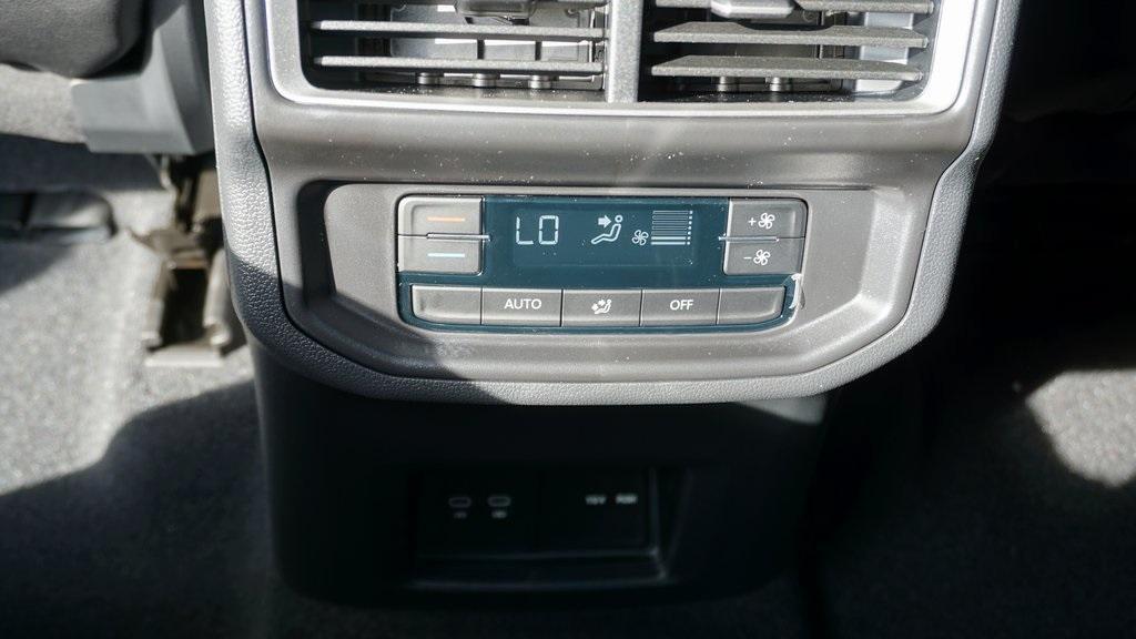 new 2026 Volkswagen Atlas car, priced at $49,050