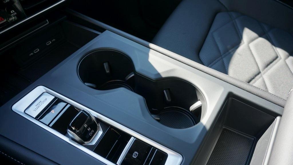 new 2026 Volkswagen Atlas car, priced at $43,784