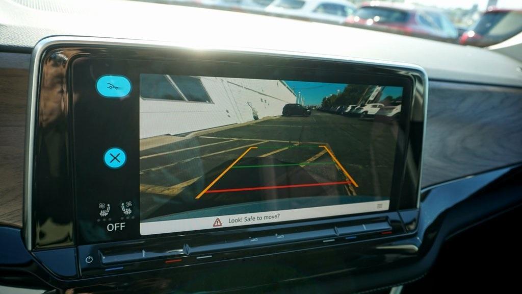 new 2026 Volkswagen Atlas car, priced at $43,784