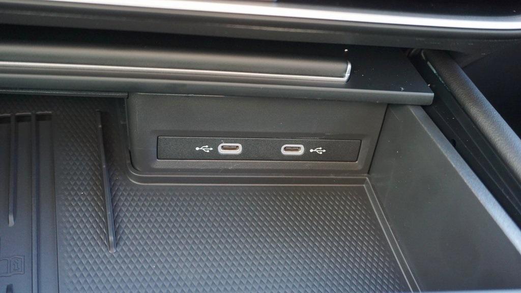 new 2026 Volkswagen Atlas car, priced at $43,784