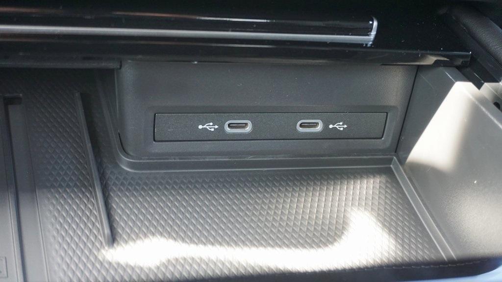 new 2026 Volkswagen Atlas Cross Sport car, priced at $56,936