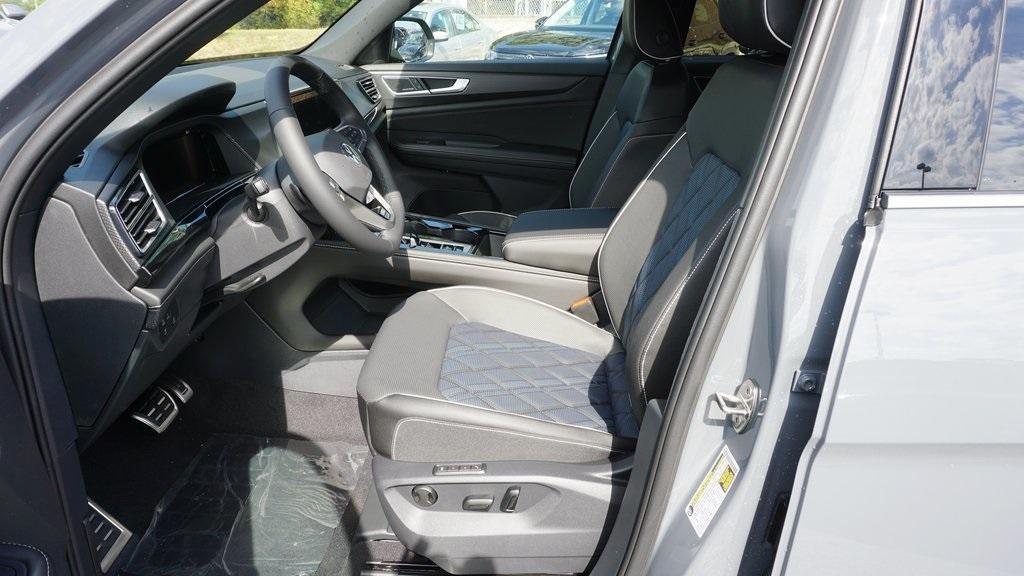 new 2026 Volkswagen Atlas Cross Sport car, priced at $56,936