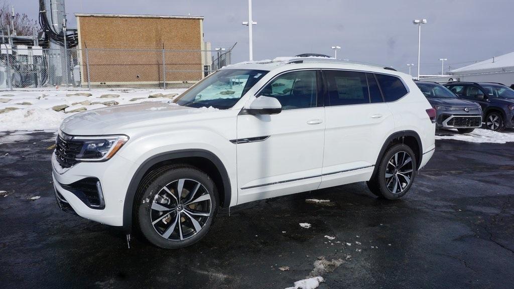 new 2025 Volkswagen Atlas car, priced at $55,077