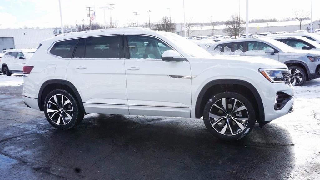 new 2025 Volkswagen Atlas car, priced at $55,077