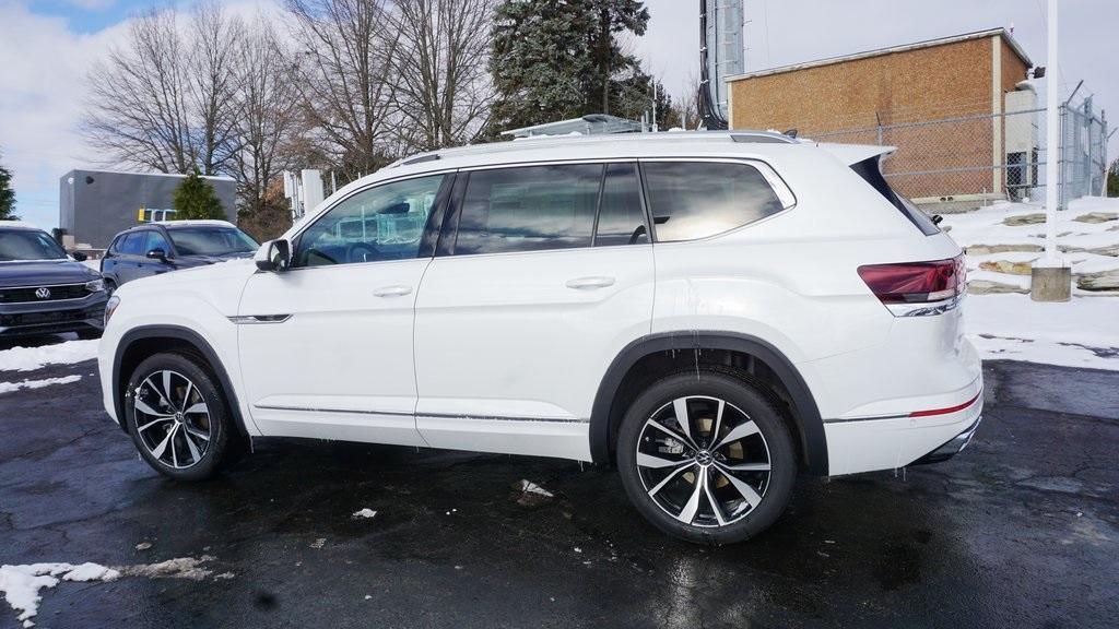 new 2025 Volkswagen Atlas car, priced at $55,077