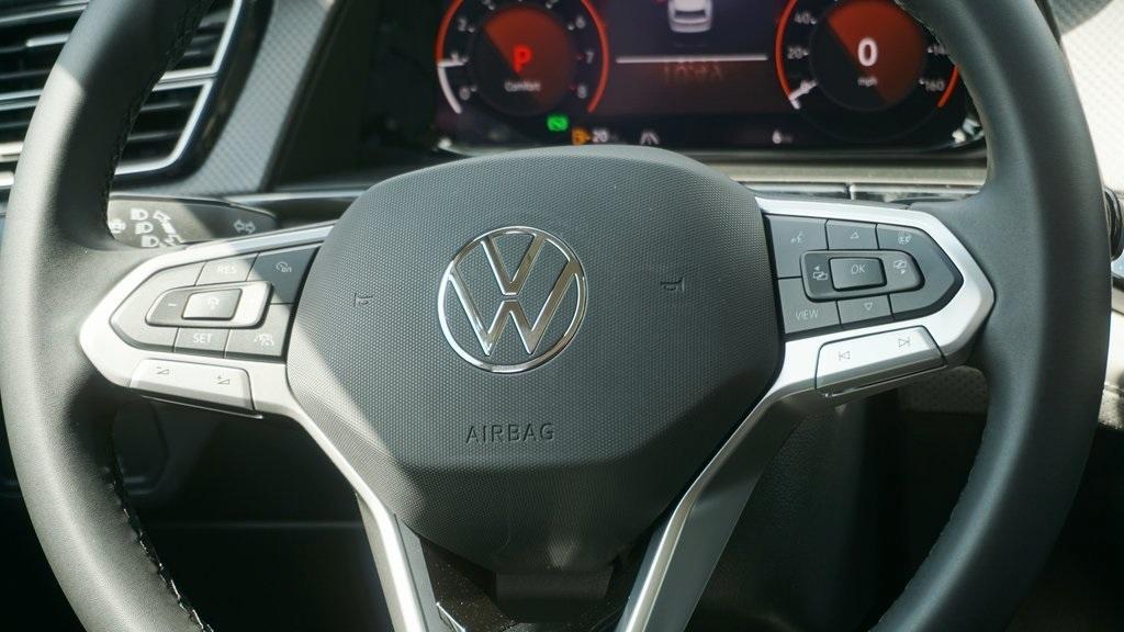 new 2025 Volkswagen Atlas car, priced at $49,716