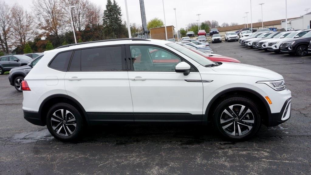 new 2024 Volkswagen Tiguan car, priced at $33,339