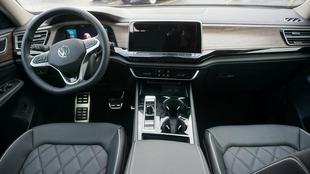 new 2026 Volkswagen Atlas car, priced at $57,934