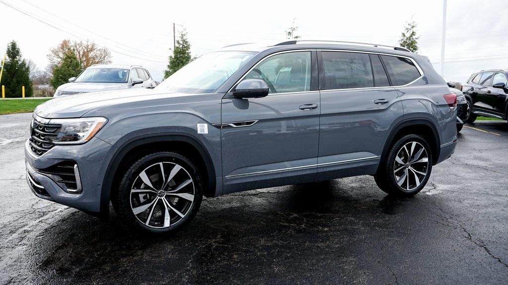 new 2026 Volkswagen Atlas car, priced at $57,934