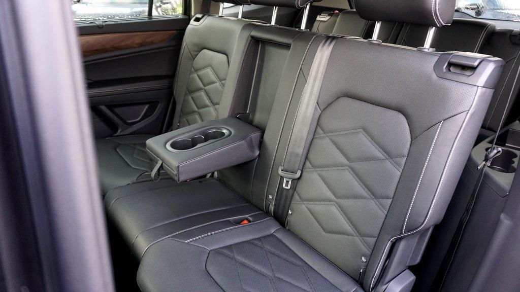 new 2026 Volkswagen Atlas car, priced at $48,355