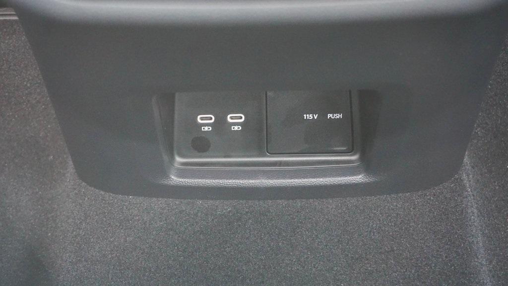 new 2026 Volkswagen Atlas car, priced at $48,355