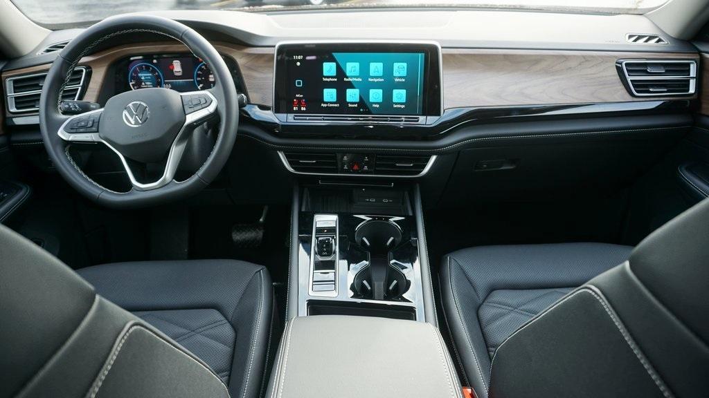 new 2026 Volkswagen Atlas car, priced at $48,355