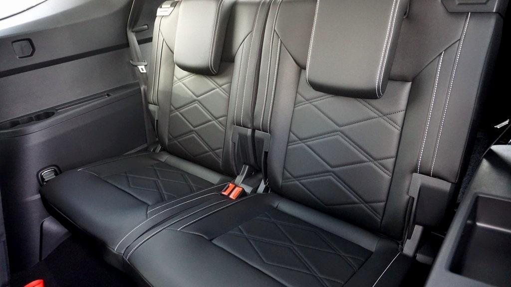 new 2026 Volkswagen Atlas car, priced at $48,355