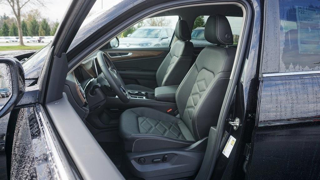 new 2026 Volkswagen Atlas car, priced at $48,355