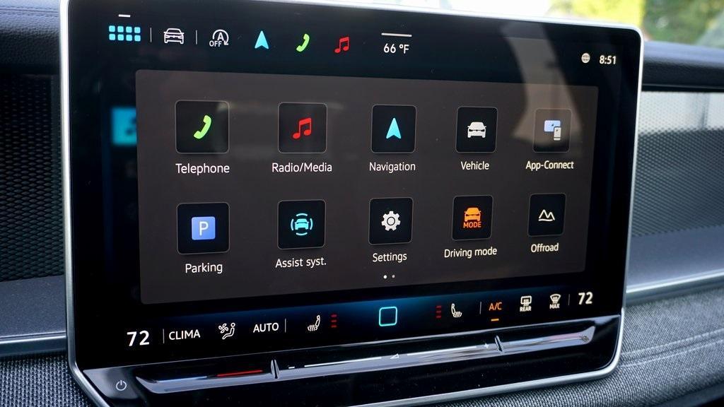 new 2025 Volkswagen Tiguan car, priced at $32,930