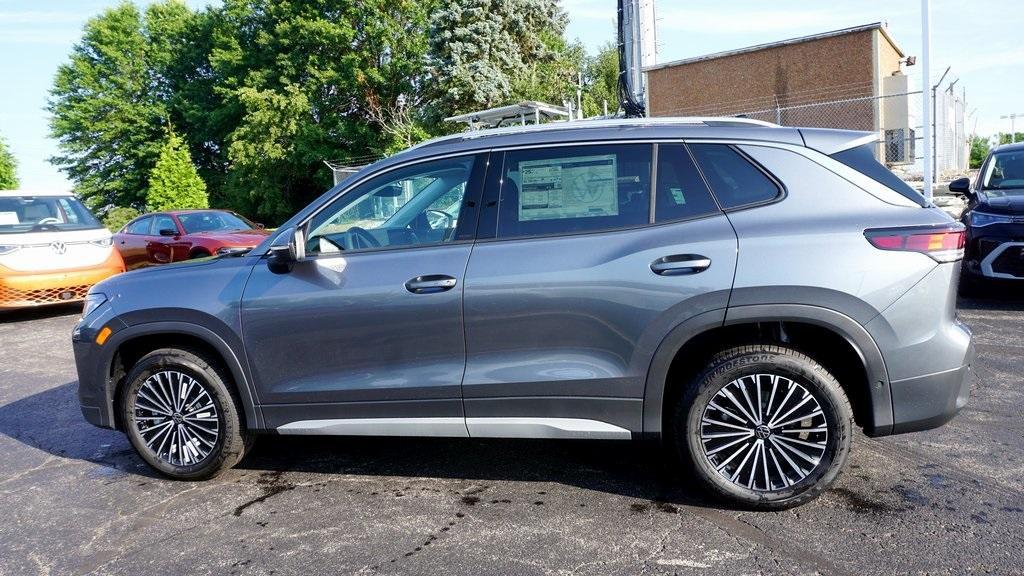 new 2025 Volkswagen Tiguan car, priced at $32,930