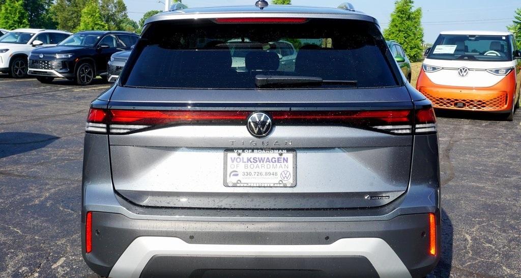 new 2025 Volkswagen Tiguan car, priced at $32,930