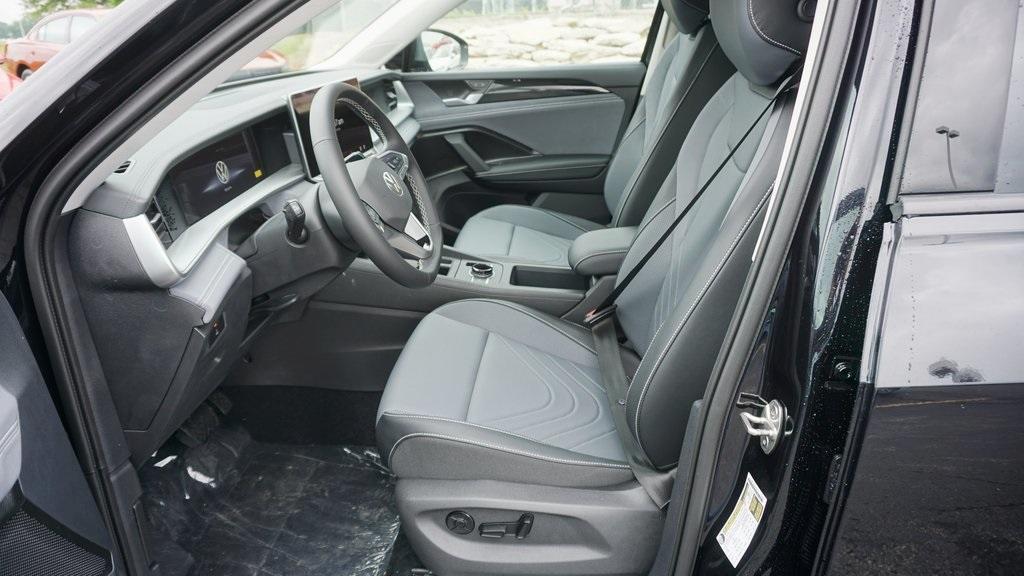 new 2025 Volkswagen Tiguan car, priced at $36,655