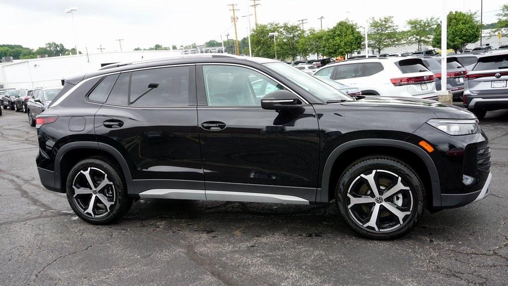 new 2025 Volkswagen Tiguan car, priced at $36,655