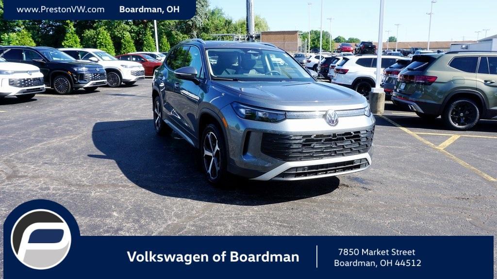 new 2025 Volkswagen Tiguan car, priced at $37,294