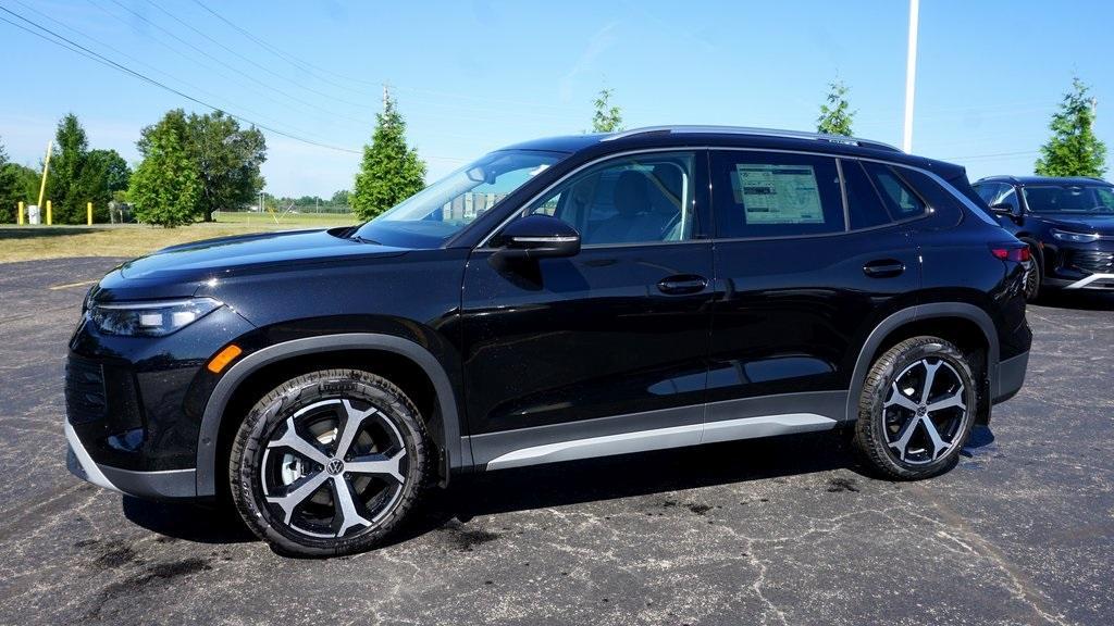 new 2025 Volkswagen Tiguan car, priced at $36,753