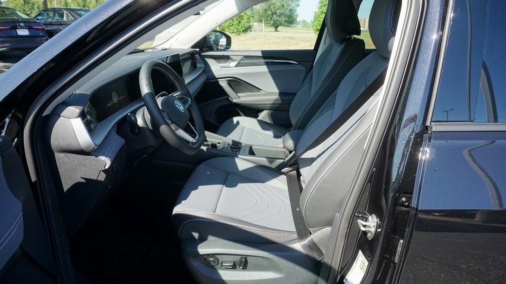 new 2025 Volkswagen Tiguan car, priced at $36,753