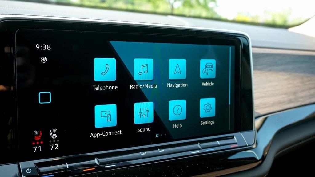 new 2025 Volkswagen Atlas car, priced at $51,534
