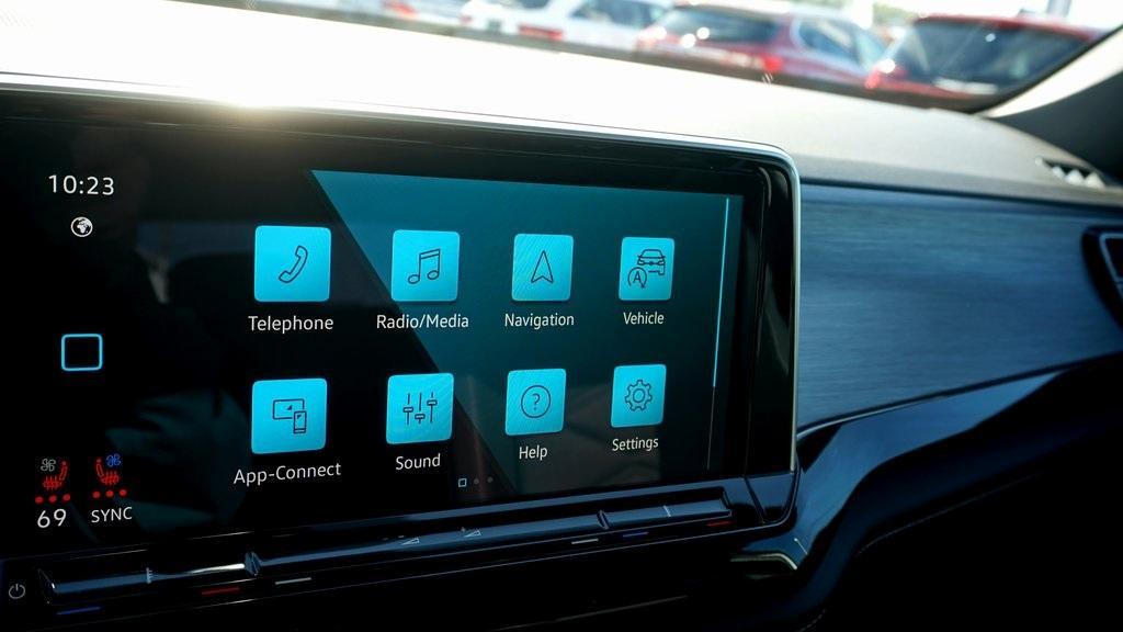 new 2026 Volkswagen Atlas Cross Sport car, priced at $48,276