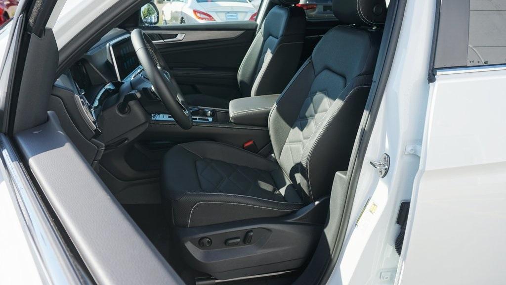 new 2026 Volkswagen Atlas Cross Sport car, priced at $48,276