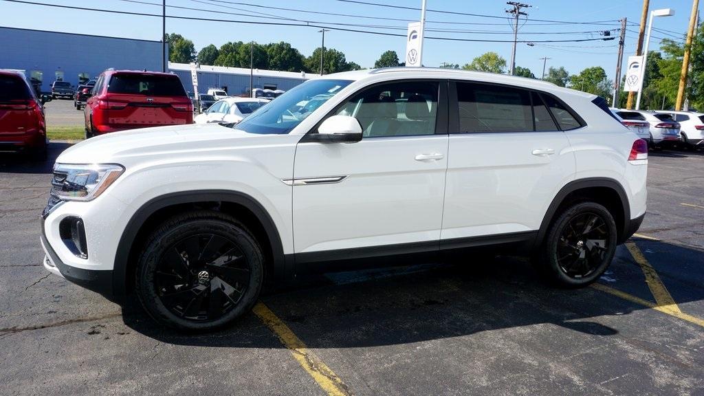 new 2026 Volkswagen Atlas Cross Sport car, priced at $48,276