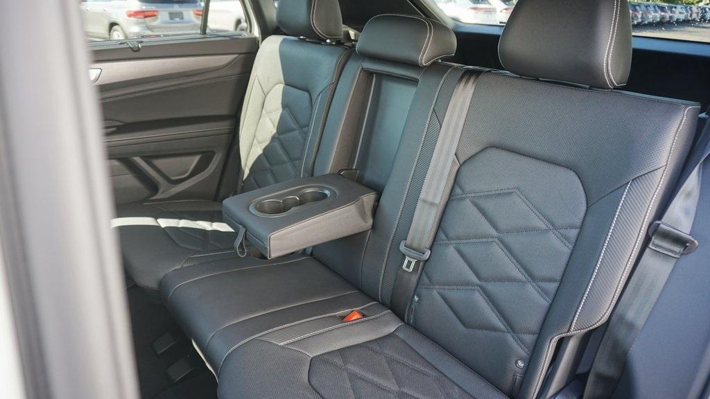 new 2026 Volkswagen Atlas Cross Sport car, priced at $48,276